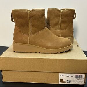 UGG Kristin Wedge Ankle Boots Chestnut Suede Shearling Size 7.5 w/ Box